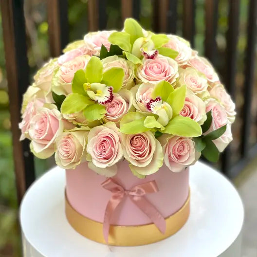 Pink Elegance - Hat Box with Roses and Orchids